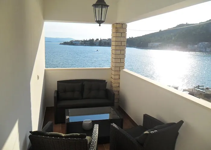 Apartment Ante
