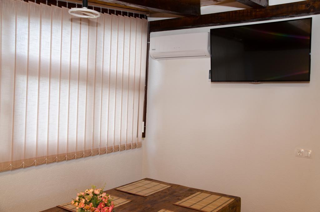 Ante Apartment